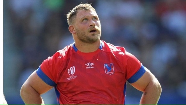Tomás Dussaillant lanzando al lineout